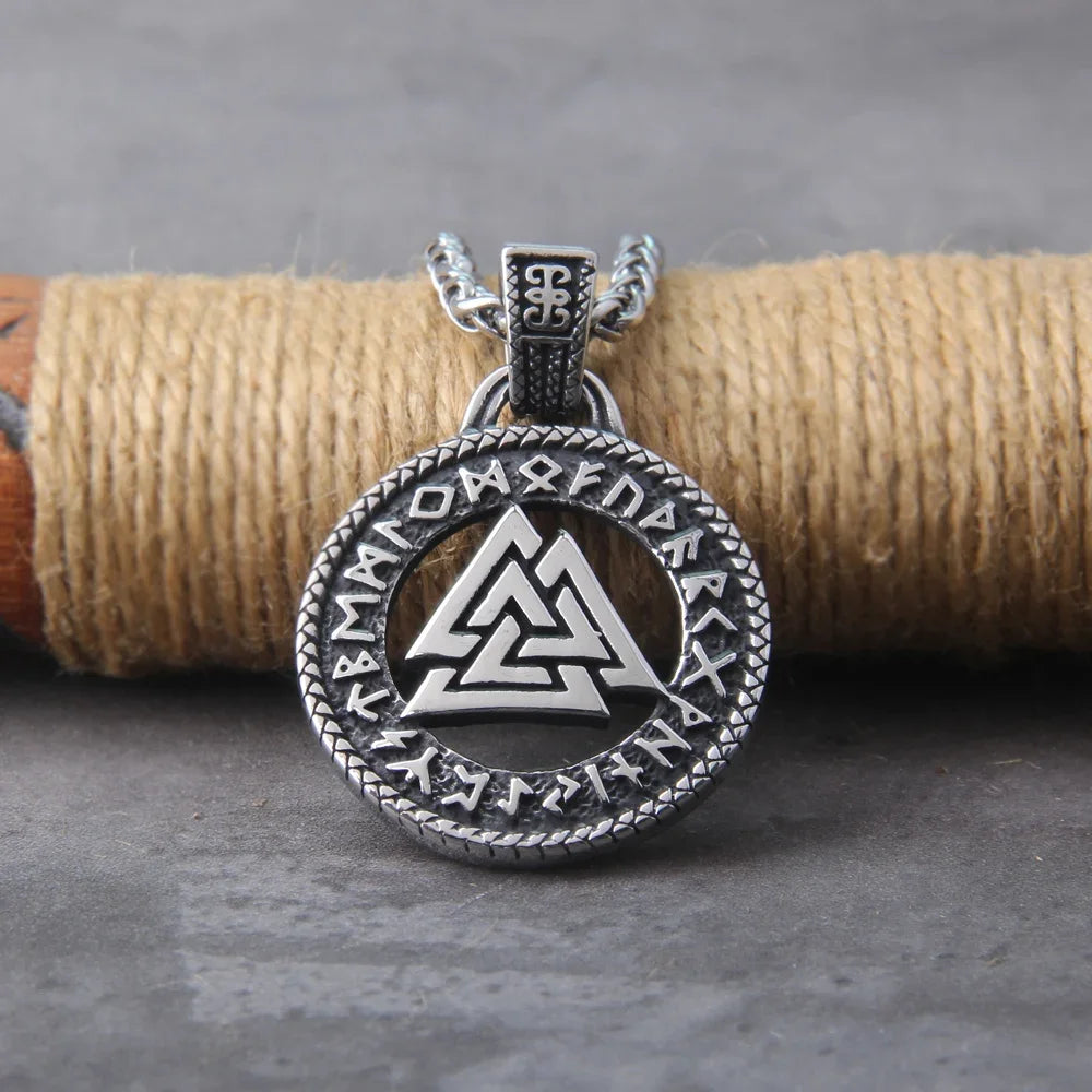 Never Fade The Valknut Viking Runes Necklace Pendant Scandinavian Norse Vikings Charms with wooden box as men gift