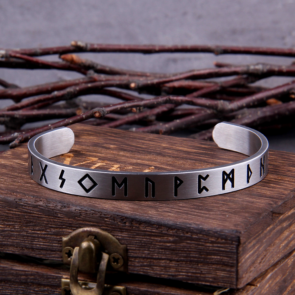 Rune bracelet 2025