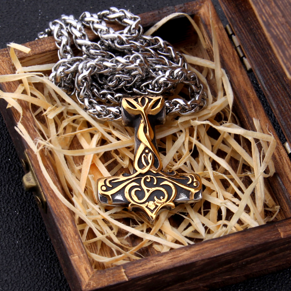 Viking Necklace - Golden Ornate Pattern