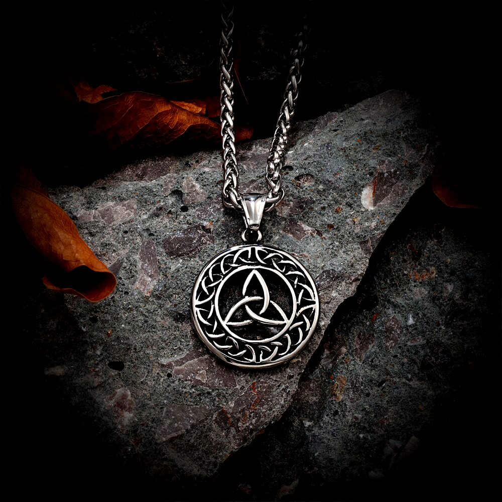 Viking Necklace - Triskel