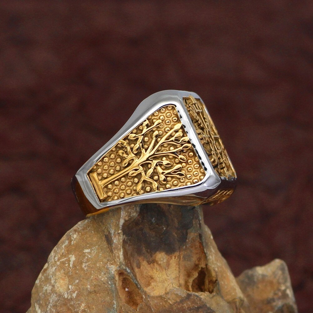 Viking Ring - Golden Vegvisir