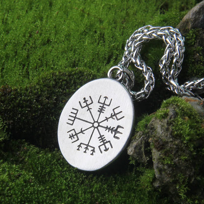 Never Fade Wicca Triple Moon Goddess Viking Jewelry Odin Raven Amulet Pentagram Wiccan Pagan Moon Necklace Men Women Jewelry