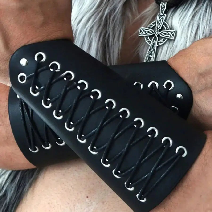 2pcs Black Lace-Up Viking Wristbands PU Leather Medieval Bracer Arm Guards For Renaissance Faire Halloween Cosplay Costume