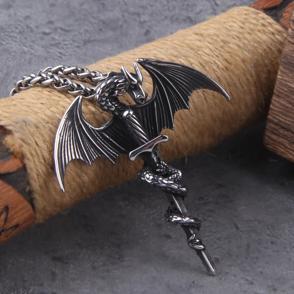 Retro Viking Pterodactyl Holy Sword Shape Pendant Necklace Men's Necklace Metal Sliding Dragon Necklace Accessorie Party Jewelry