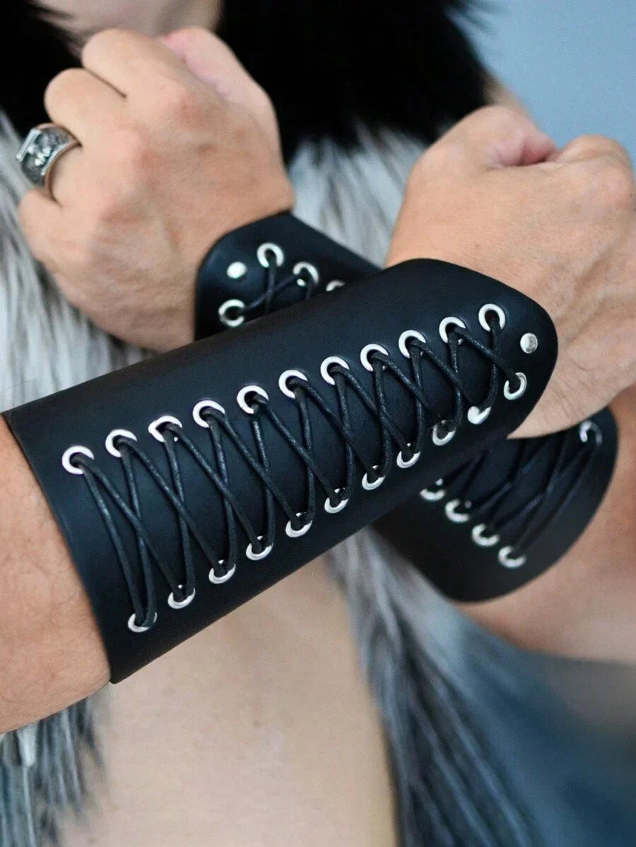 2pcs Black Lace-Up Viking Wristbands PU Leather Medieval Bracer Arm Guards For Renaissance Faire Halloween Cosplay Costume