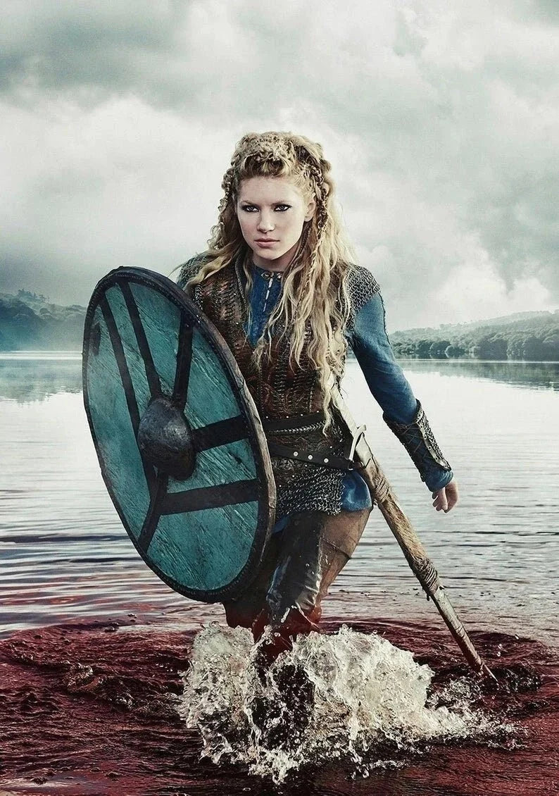 Shield maiden @h2oman95 #shieldmaiden #vikings #viking #norse #pagan  #valhalla #vikingstyle #valkyrie #lagertha #vikingwoman #heathen…
