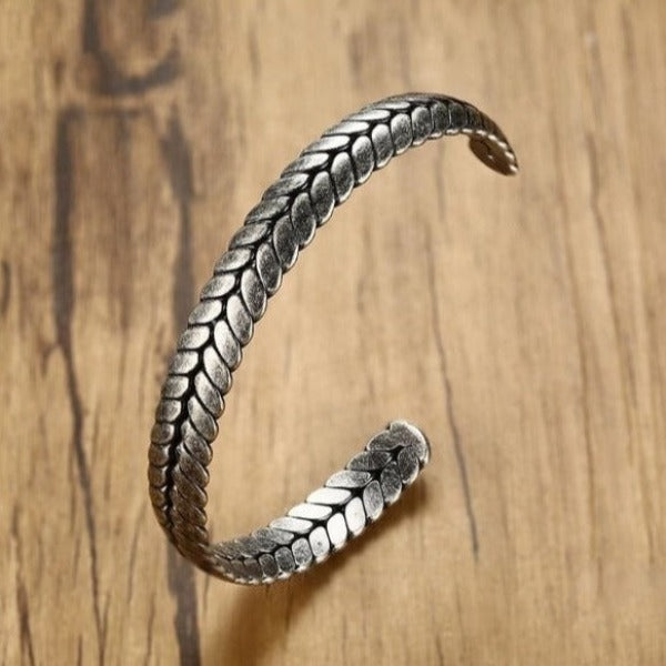 WHEAT CUFF VIKING ARM RING