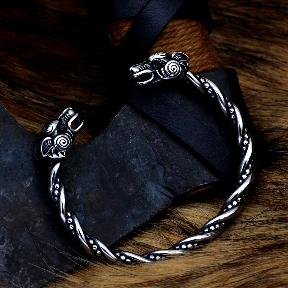 Viking Bracelet - Nordic Wolf