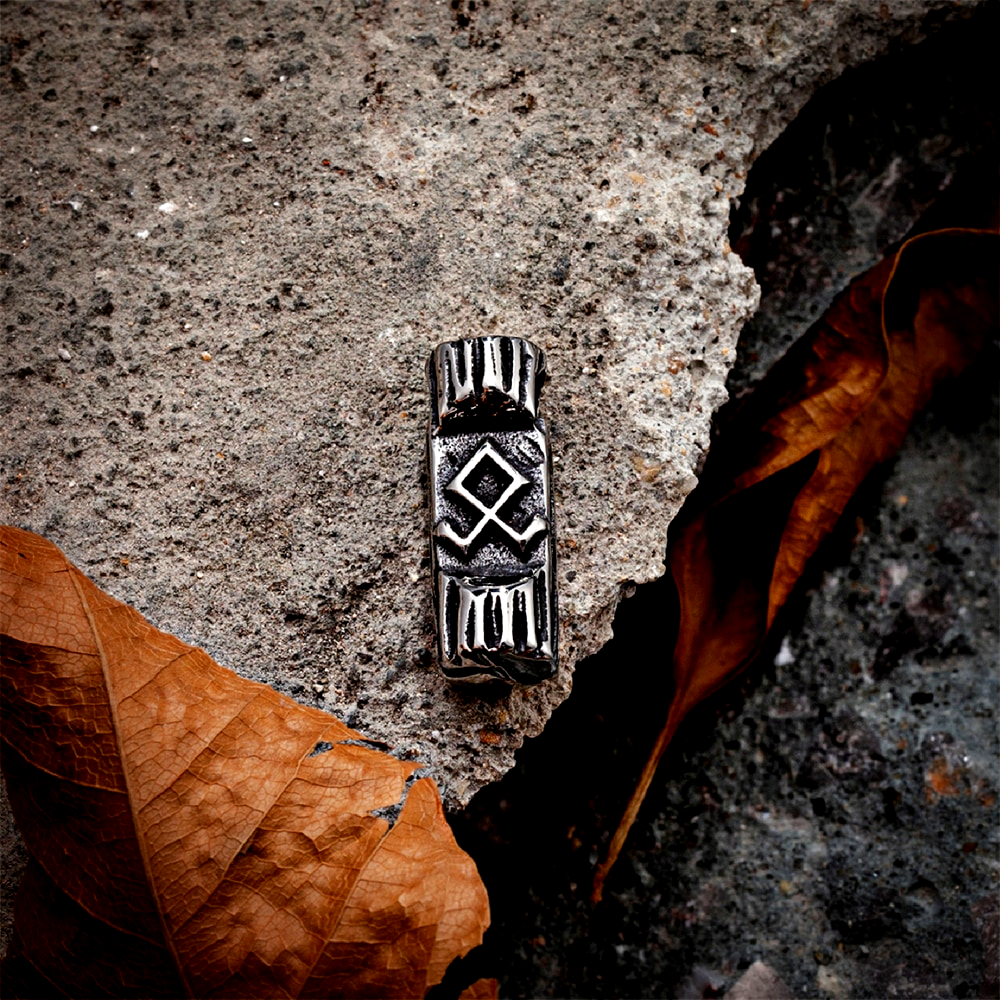 Viking Necklace - Odal Rune – Vikings of Valhalla US
