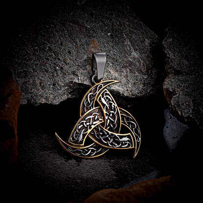 Viking Necklace - Gold-trimmed Odin Horns