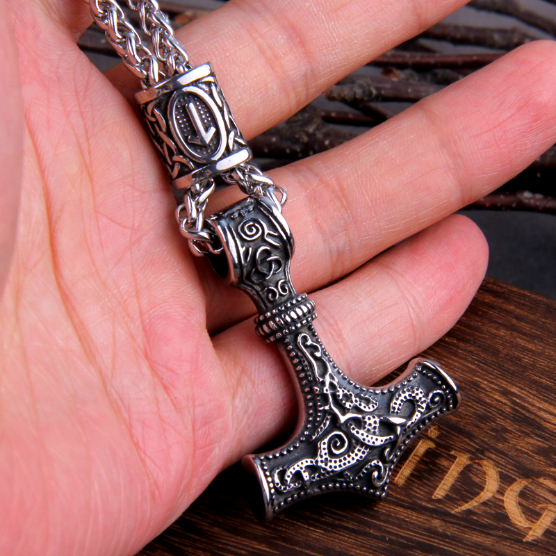 Thors Hammer Necklace - Tiwaz Rune