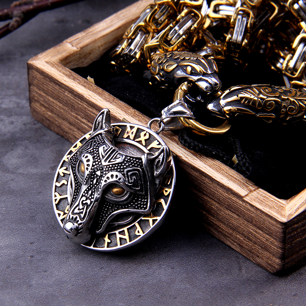 Viking king necklace - Wolf