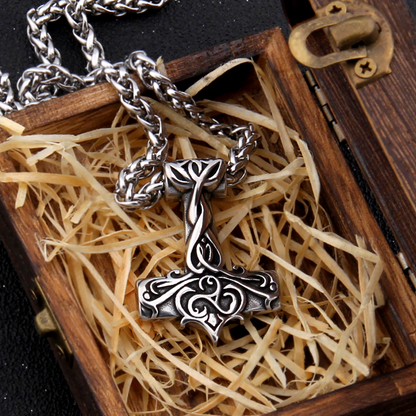 Thors Hammer Necklace - Ornate Pattern