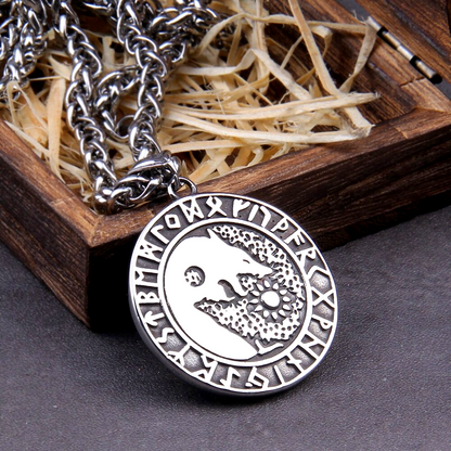 Viking Necklace - Skoll & Hati