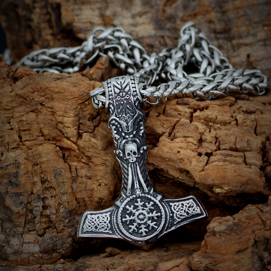 Thors Hammer Necklace - Helmet of terror