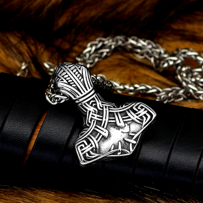 Thors Hammer Necklace - Intricate Knotwork