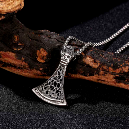 Viking Necklace - Knotted Axe