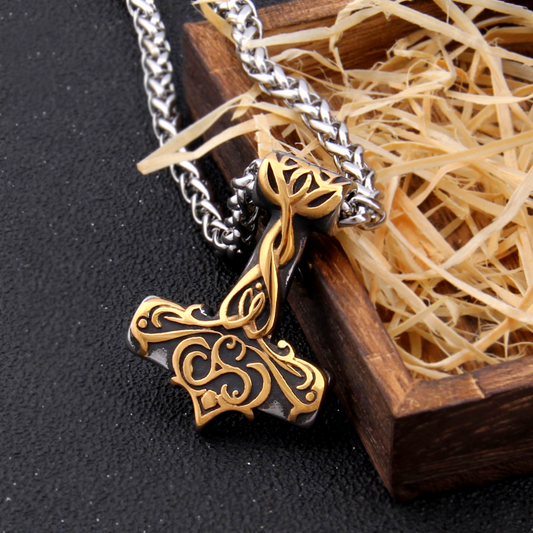 Viking Necklace - Golden Ornate Pattern