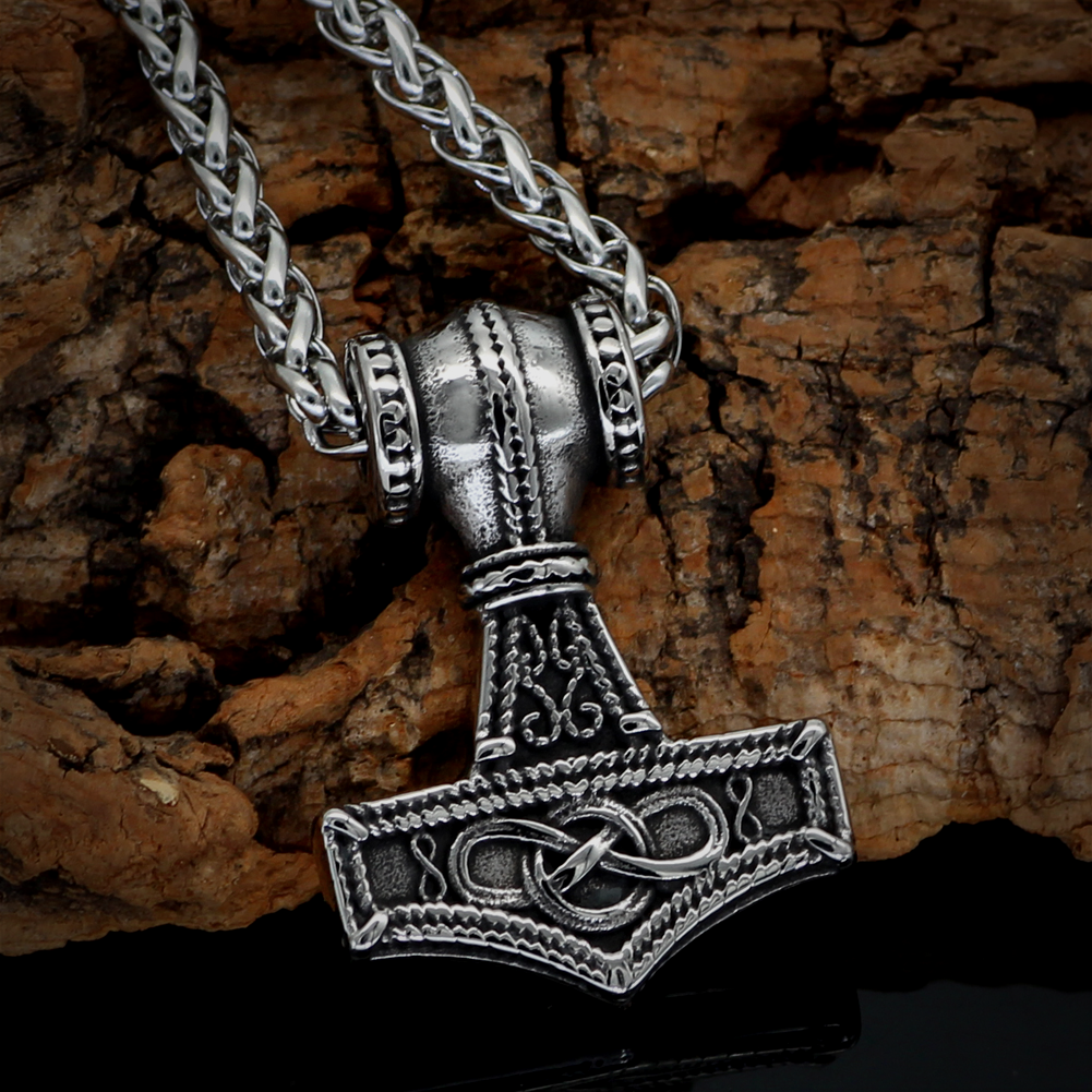 Thors Hammer Necklace - Scandinavian Style