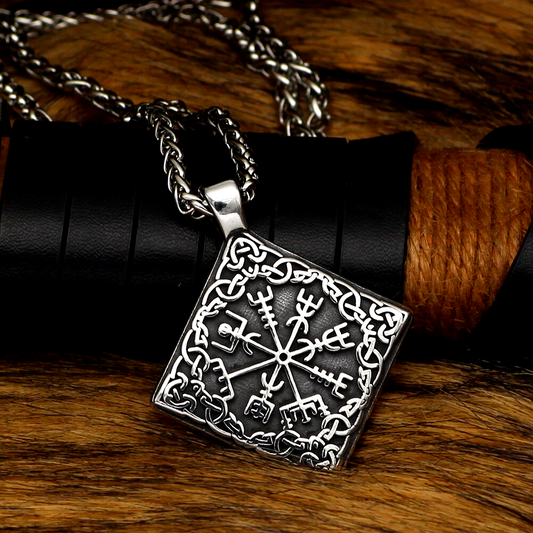 Viking Necklace - Vegvisir Symbol