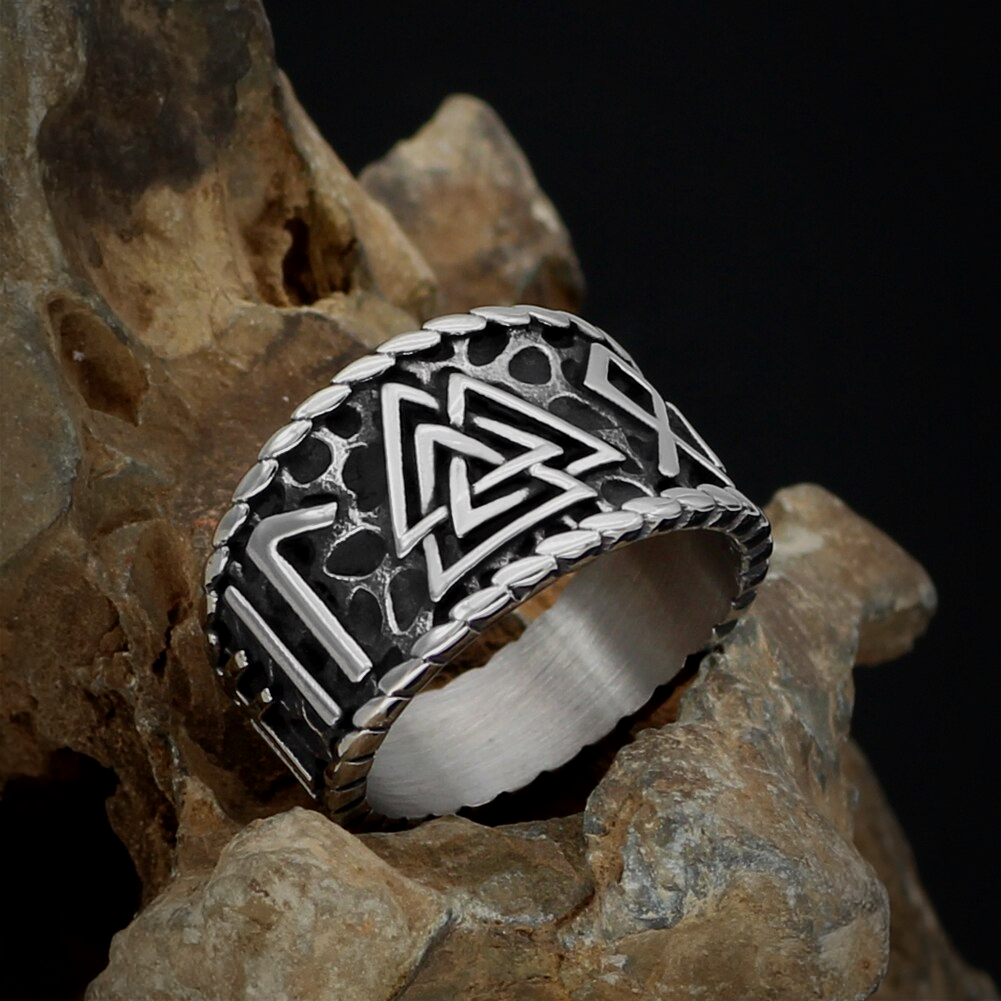 Viking Ring - Valknut Runes