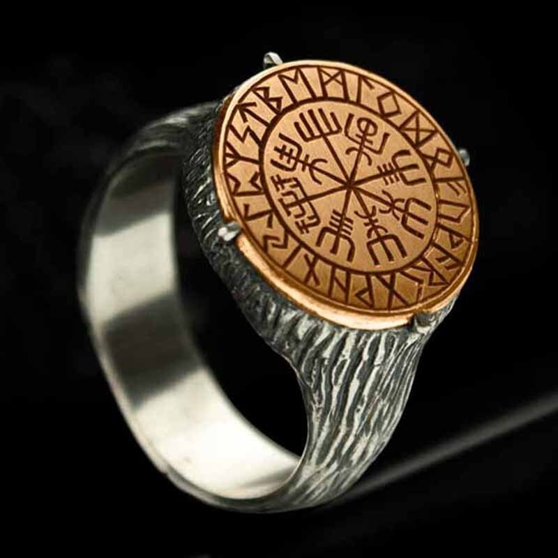 Viking Ring - Vegvisir Runic circle