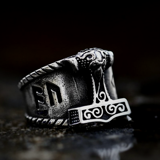 Viking Ring - Thors Hammer Runes