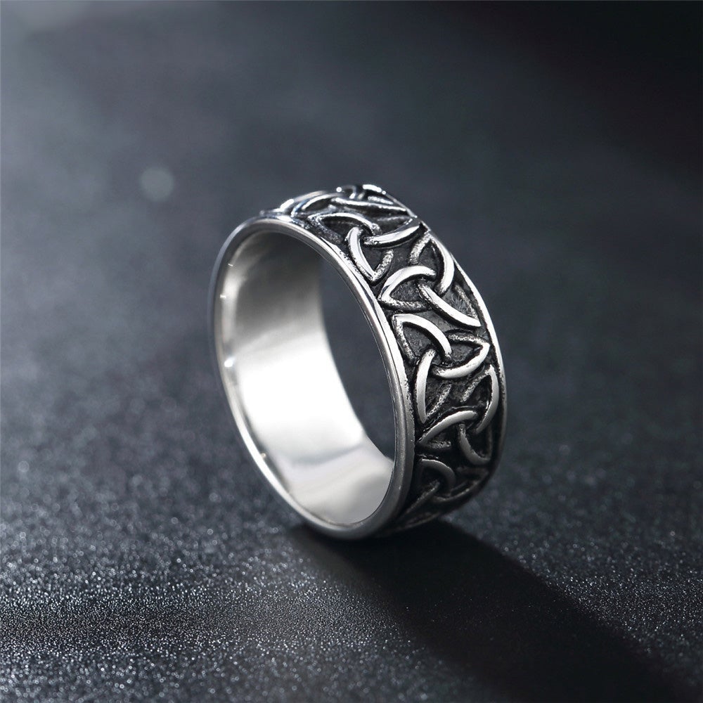 Viking Ring - Triquetra